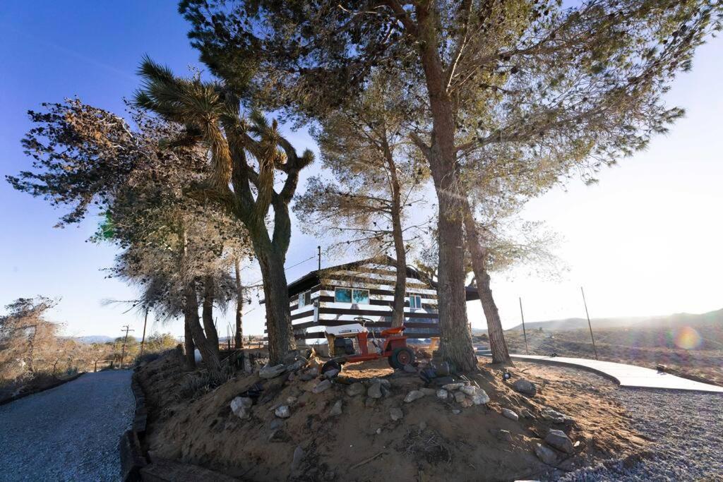 The Invisible Wind Cabin- Joshua Tree Amazing View Yucca Valley Dış mekan fotoğraf